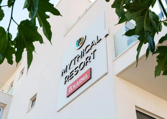 Mythical - Gym*yoga Room*pools *